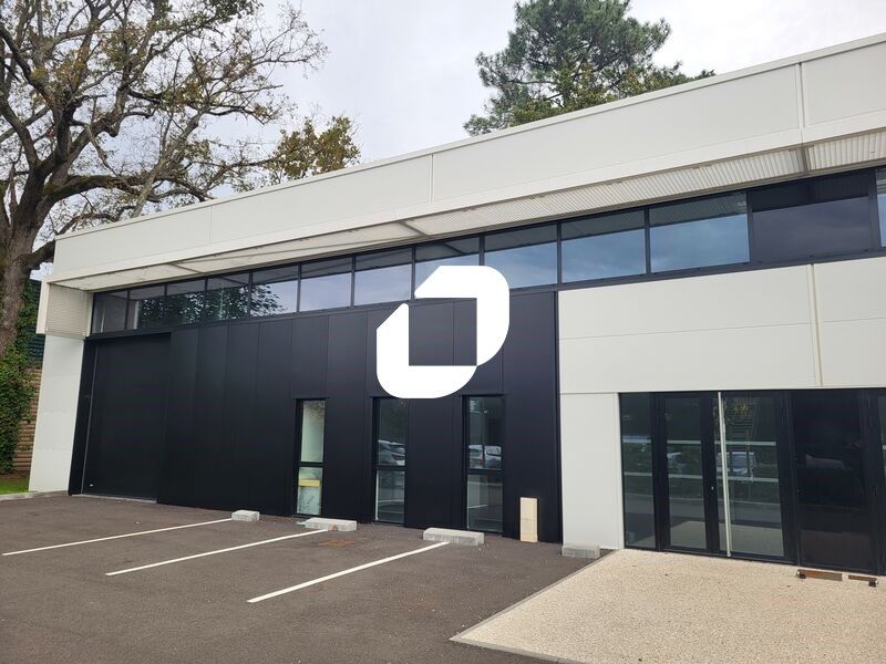 Au sein de la zone Vert Castel II et à proximité 