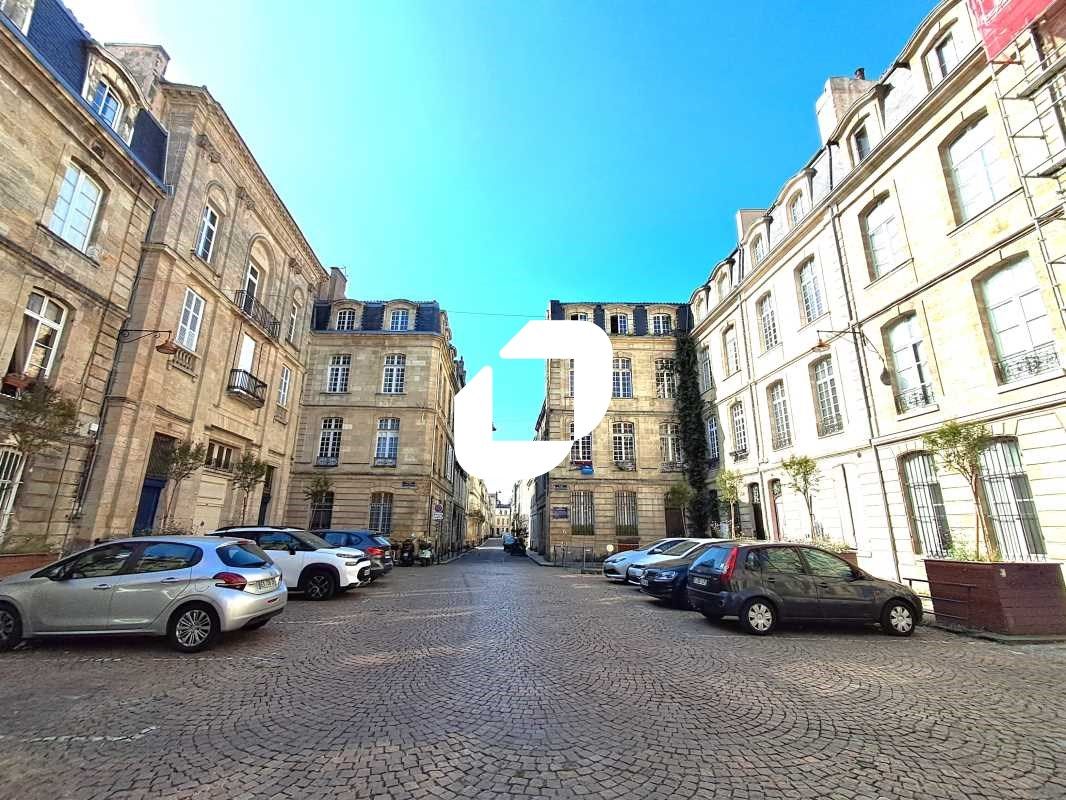 Dans un secteur calme et passant, IMMPROVE vous p