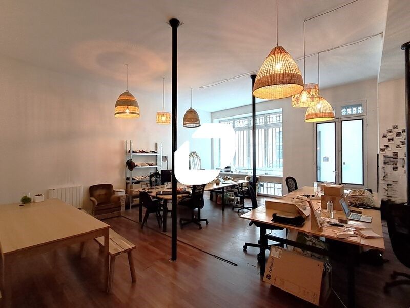 Dans un secteur calme et passant, IMMPROVE vous p