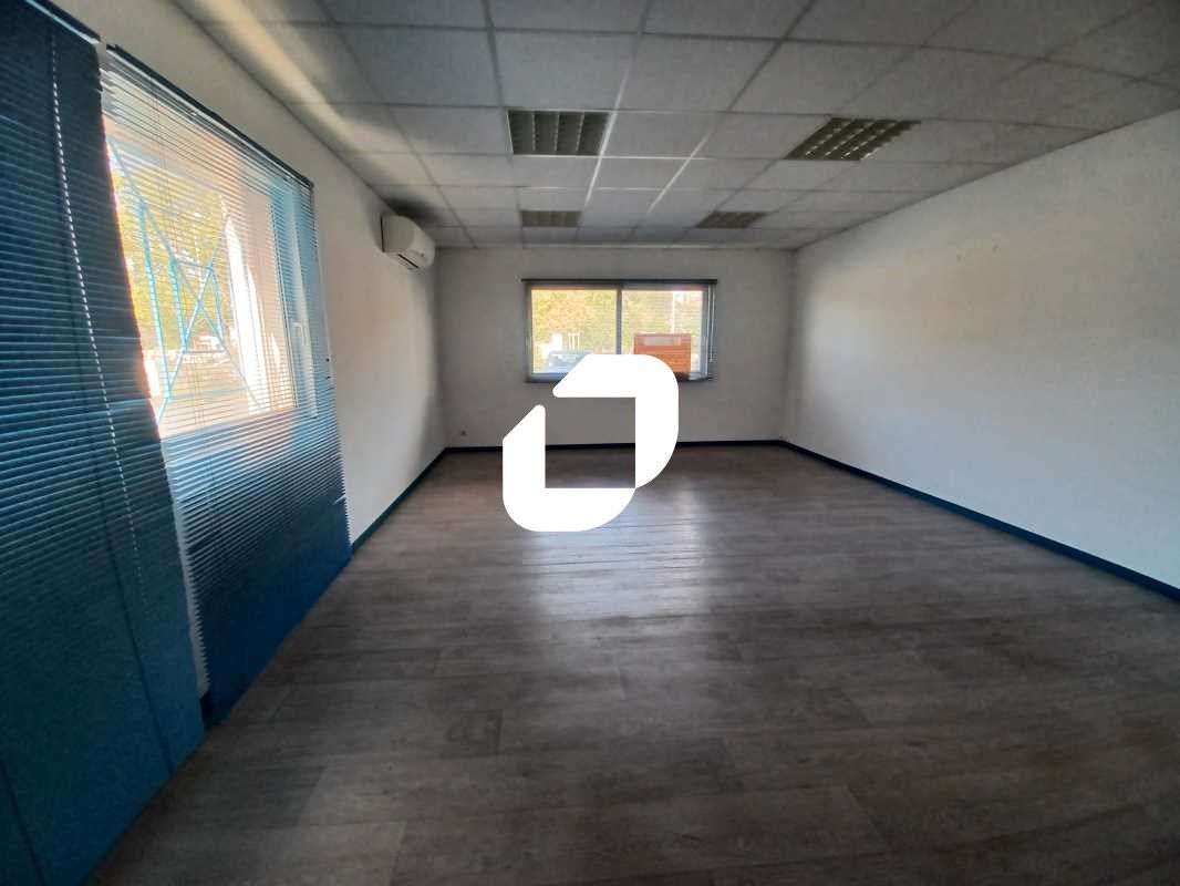 A proximité de la sortie 24 de la rocade bordelai