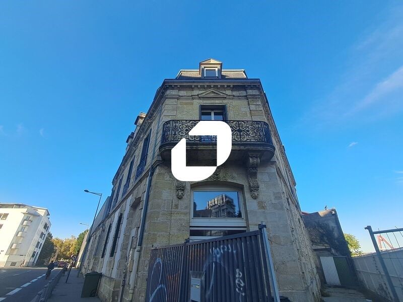 A deux pas de la gare de Bordeaux Saint-Jean, IMM