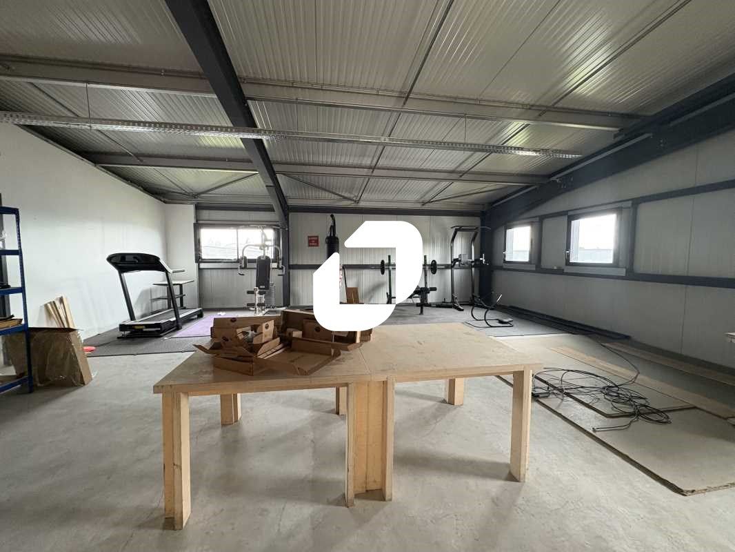 A proximité des différents axes routiers, IMMPROV