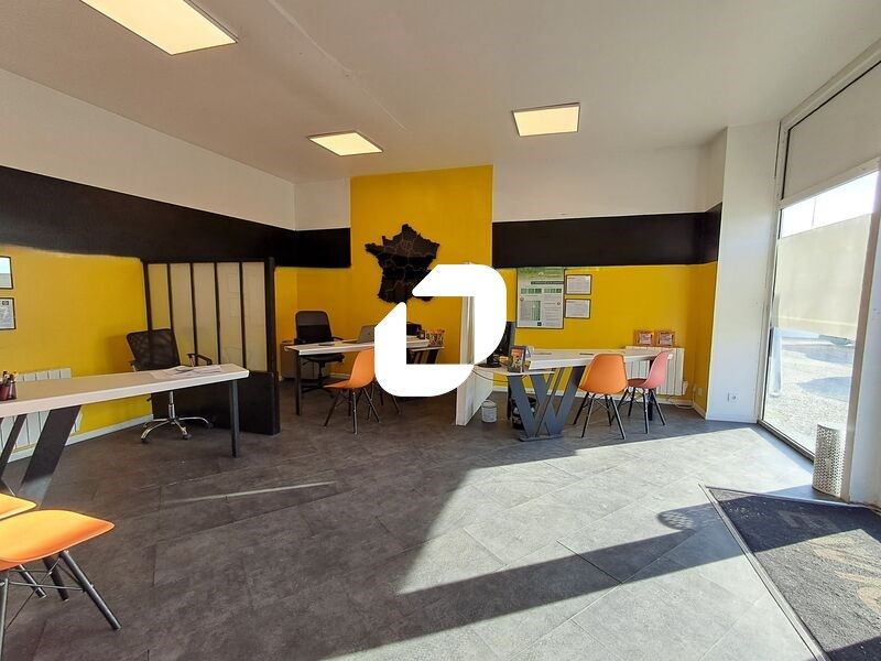 Idéalement situé. A proximité immédiate des diffé