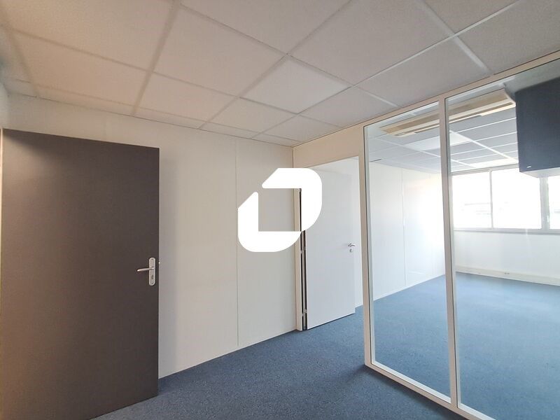 A proximité de la Barrière du Médoc, IMMPROVE vou