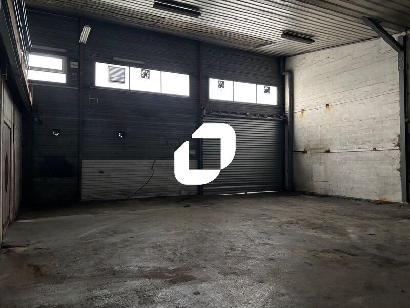 Au coeur de la Z.I. Alfred Daney, sur un axe pass