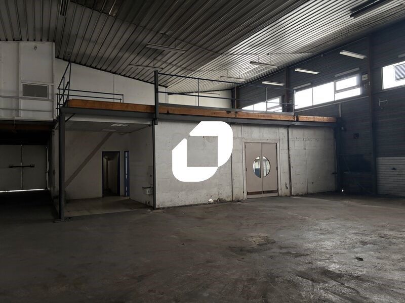 Au coeur de la Z.I. Alfred Daney, sur un axe pass