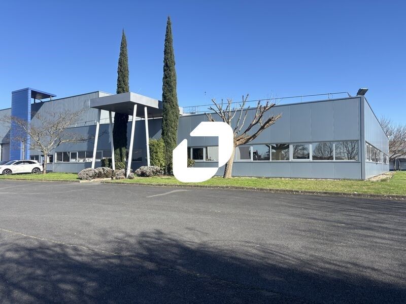 Au sein d'un parc de logistique, IMMPROVE vous pr