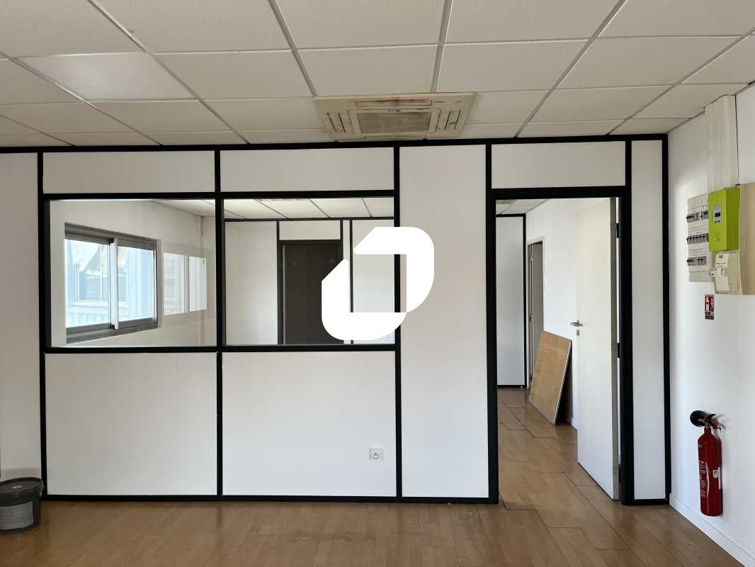 Au sein du parc d'activité du grand port et proch