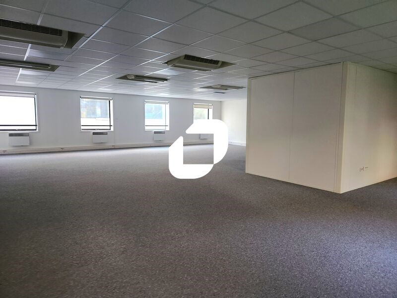 Situé à proximité immédiate de la gare, IMMPROVE 