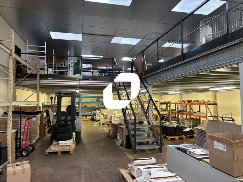 Sur la commune d'Eysines, proche rocade, IMMPROVE