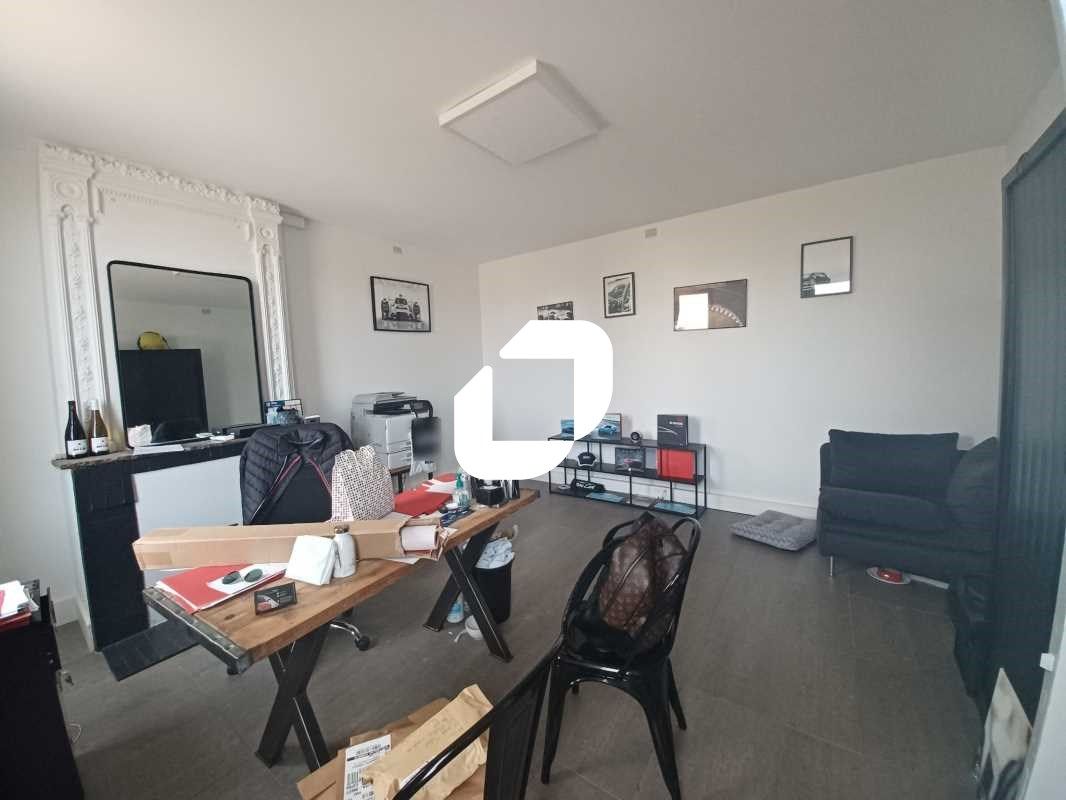 A proximité immédiate de la N89 sortie 5, IMMPROV