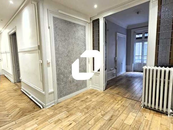 En plein coeur de la presqu'île. Immprove vous pr