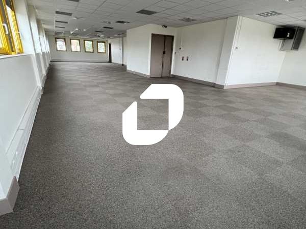 Bron, au coeur de la zone d'activité Saint Exupér