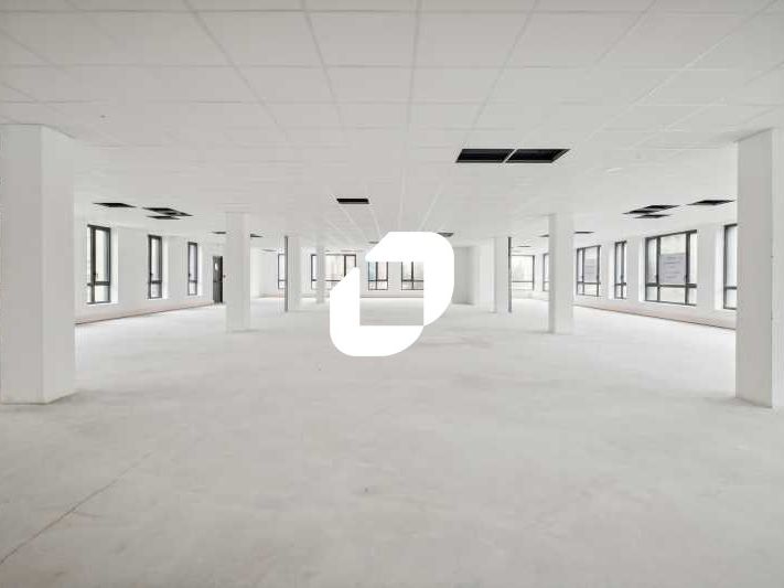 Au centre ville de Vénissieux, à proximité immédi