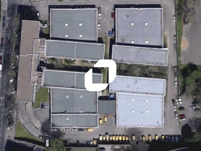 Location bureaux 1370 m² divisibles à partir de 102 m²