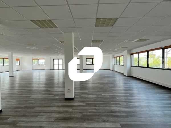 Au sein du Parc Technologique de Saint Priest, pa