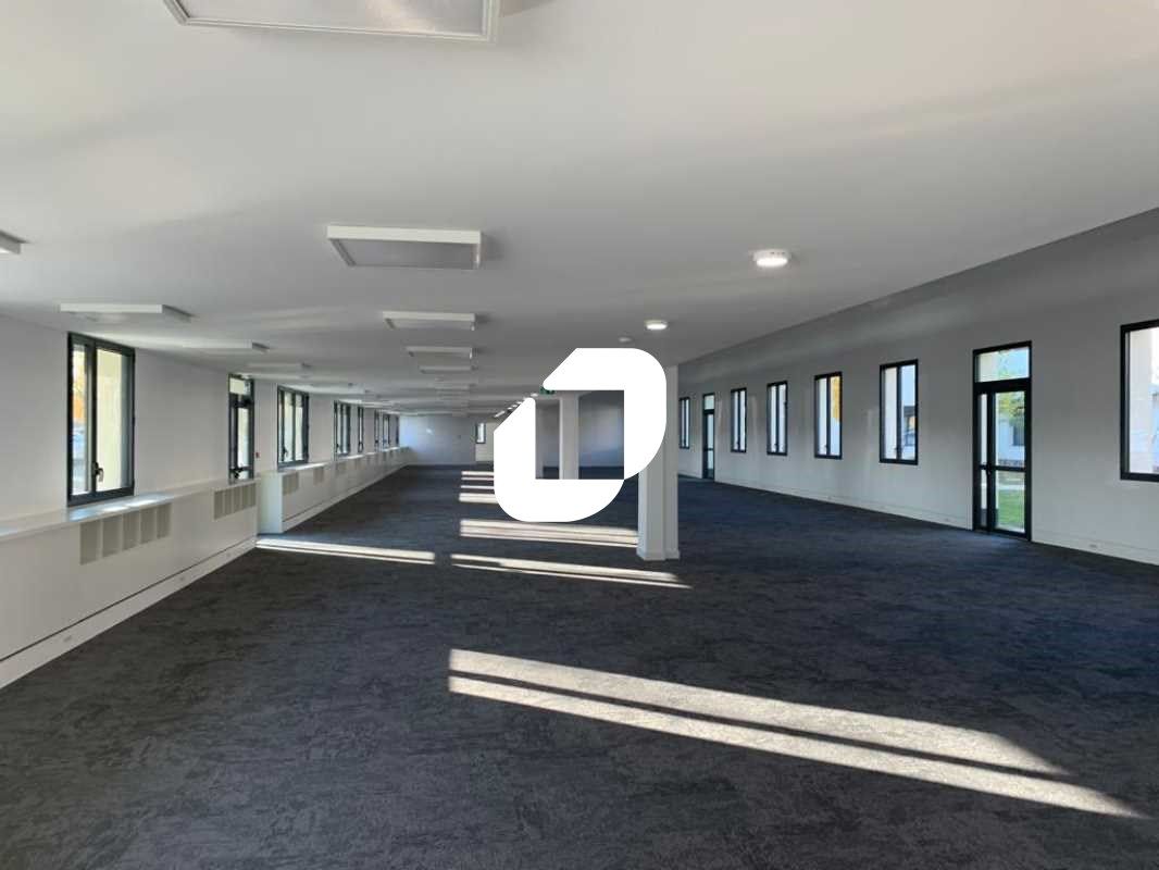 A proximité du périphérique, au sein d'un parc cl