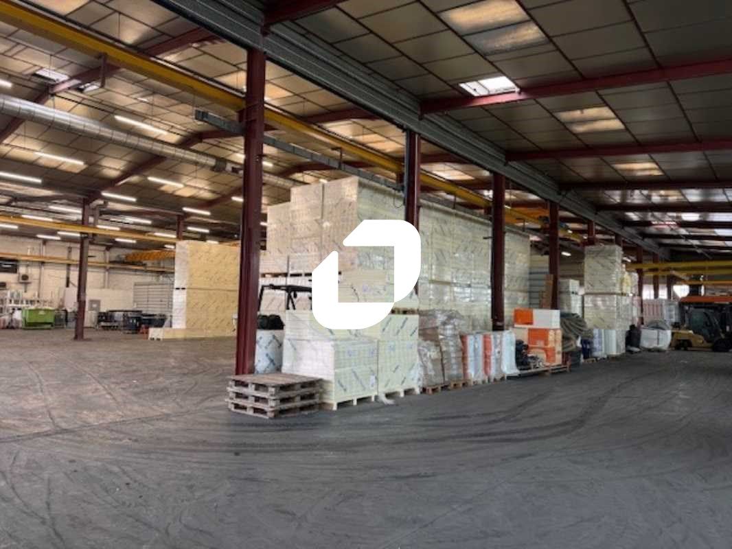 Immprove vous propose un bâtiment industriel de 2