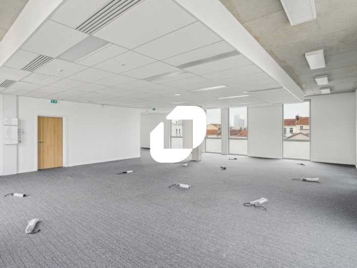 IMMPROVE vous propose à la location 3 plateaux de