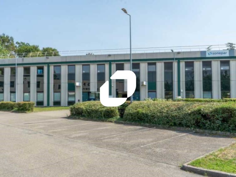 Au sein du parc d'activité MILEWAY d'une superfic