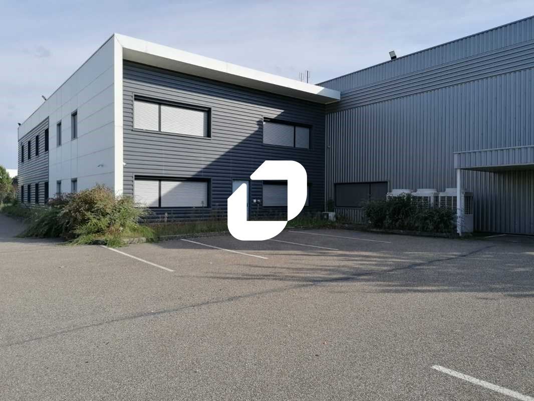 Immprove vous propose, à la location, sur la ZI M