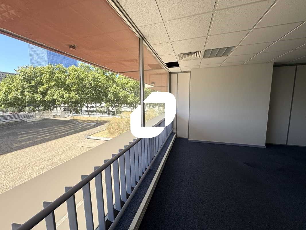 Immprove vous propose plusieurs surfaces de burea