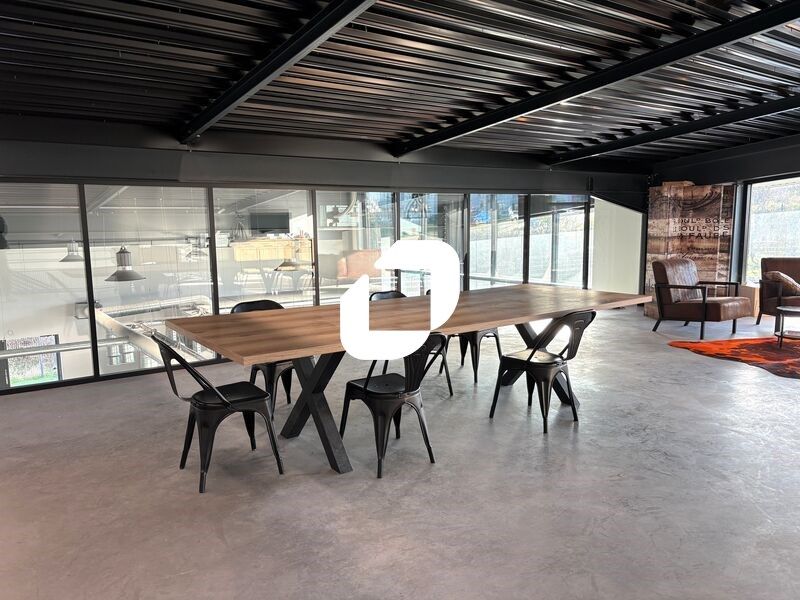 IMMPROVE vous propose 300 m² de bureaux à louer à