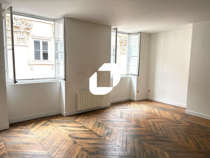 IMMPROVE vous propose des bureaux à louer situés 