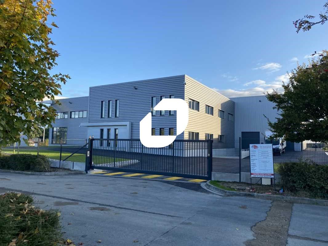 IMMPROVE vous propose un bâtiment indépendant, à 