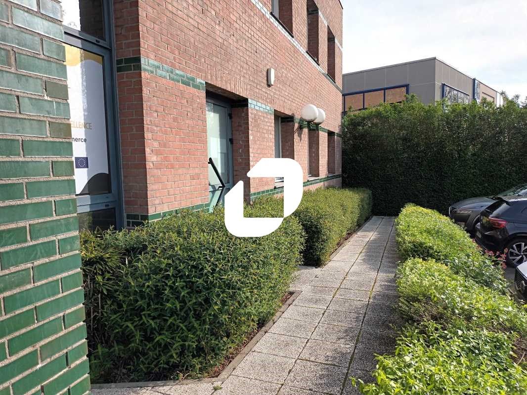 Immprove vous propose des bureaux rénovés et lumi