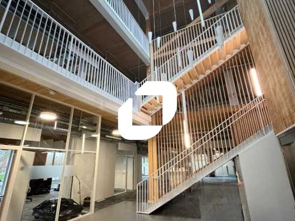 Immprove vous propose un immeuble indépendant, bi