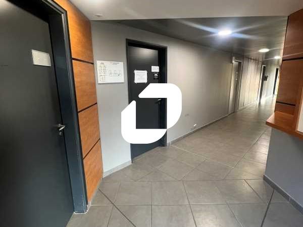 IMMPROVE vous propose des bureaux à la vente de 3