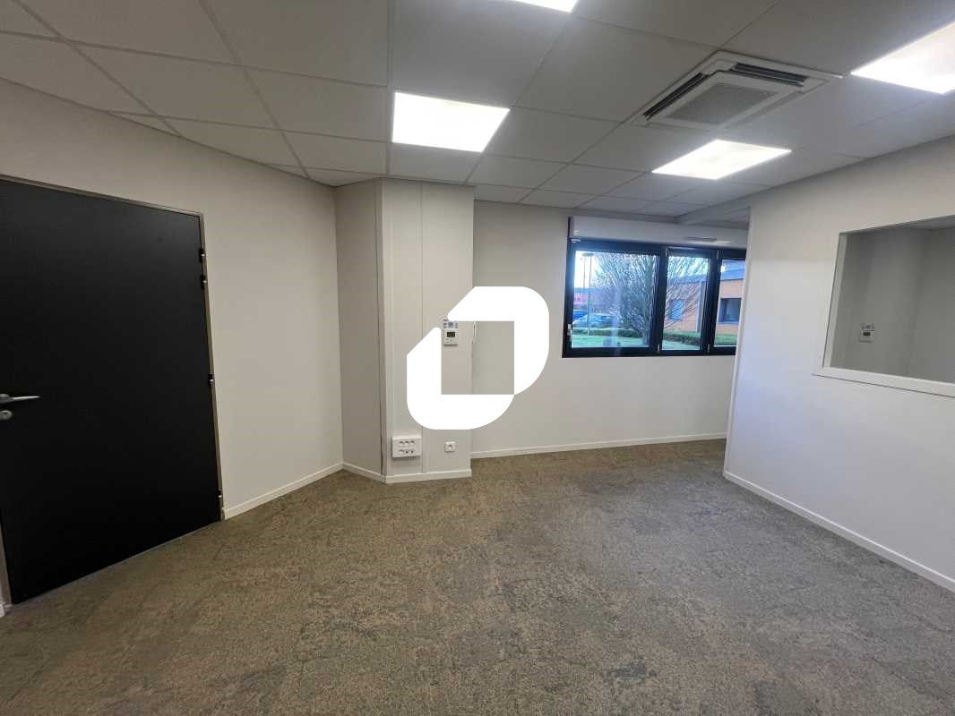 IMMPROVE vous propose des bureaux à la vente de 3