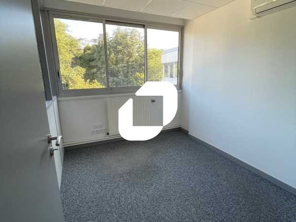 Immprove vous propose dans la zone de Champ Roman