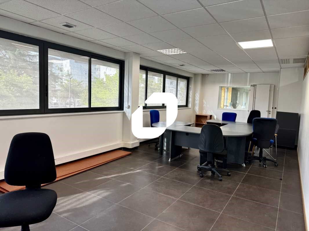 À la recherche d'un espace de bureau à Grenoble ?