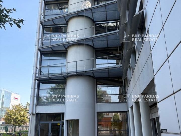 6271 m² pour ce bureaux en location à Lyon