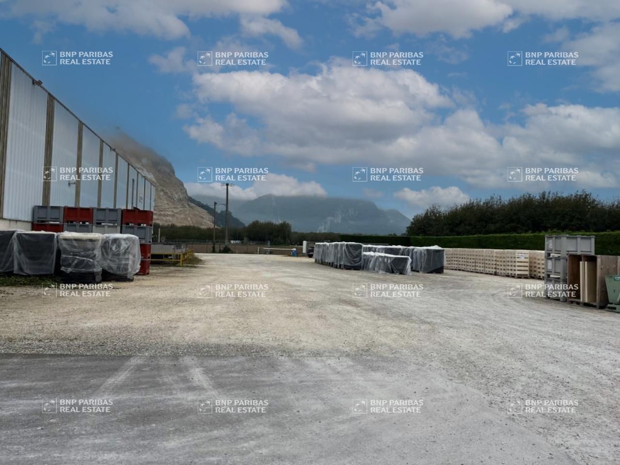 5133 m² pour ce activité en vente à La rivière