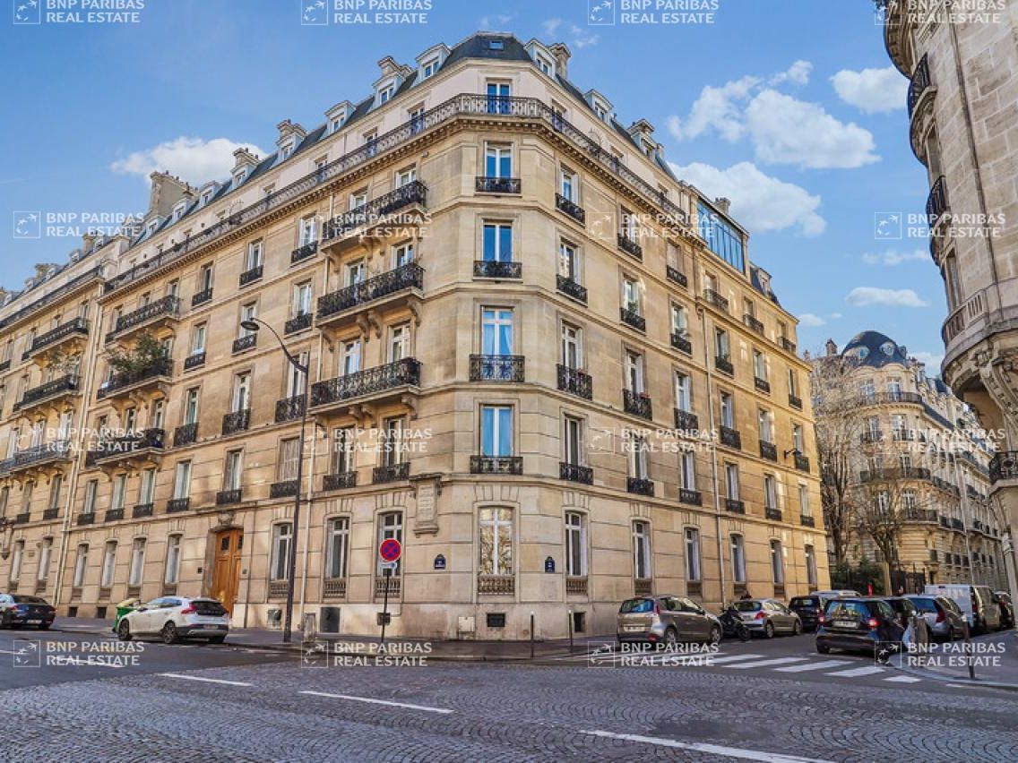 Vente Bureaux 353.9 m² non divisibles 75008 Paris