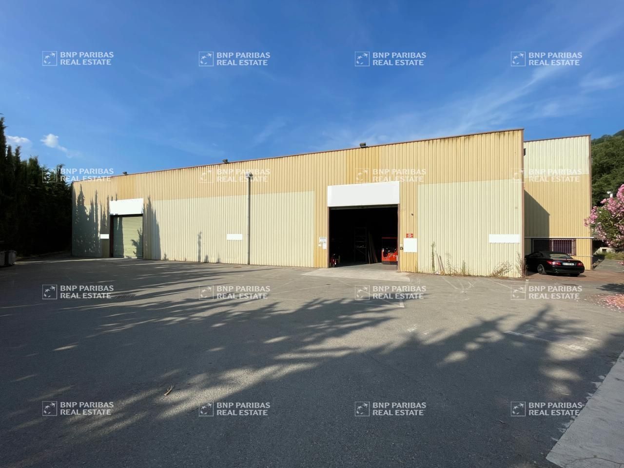 Location Activité 1004 m² non divisibles 06640 Saint-jeannet