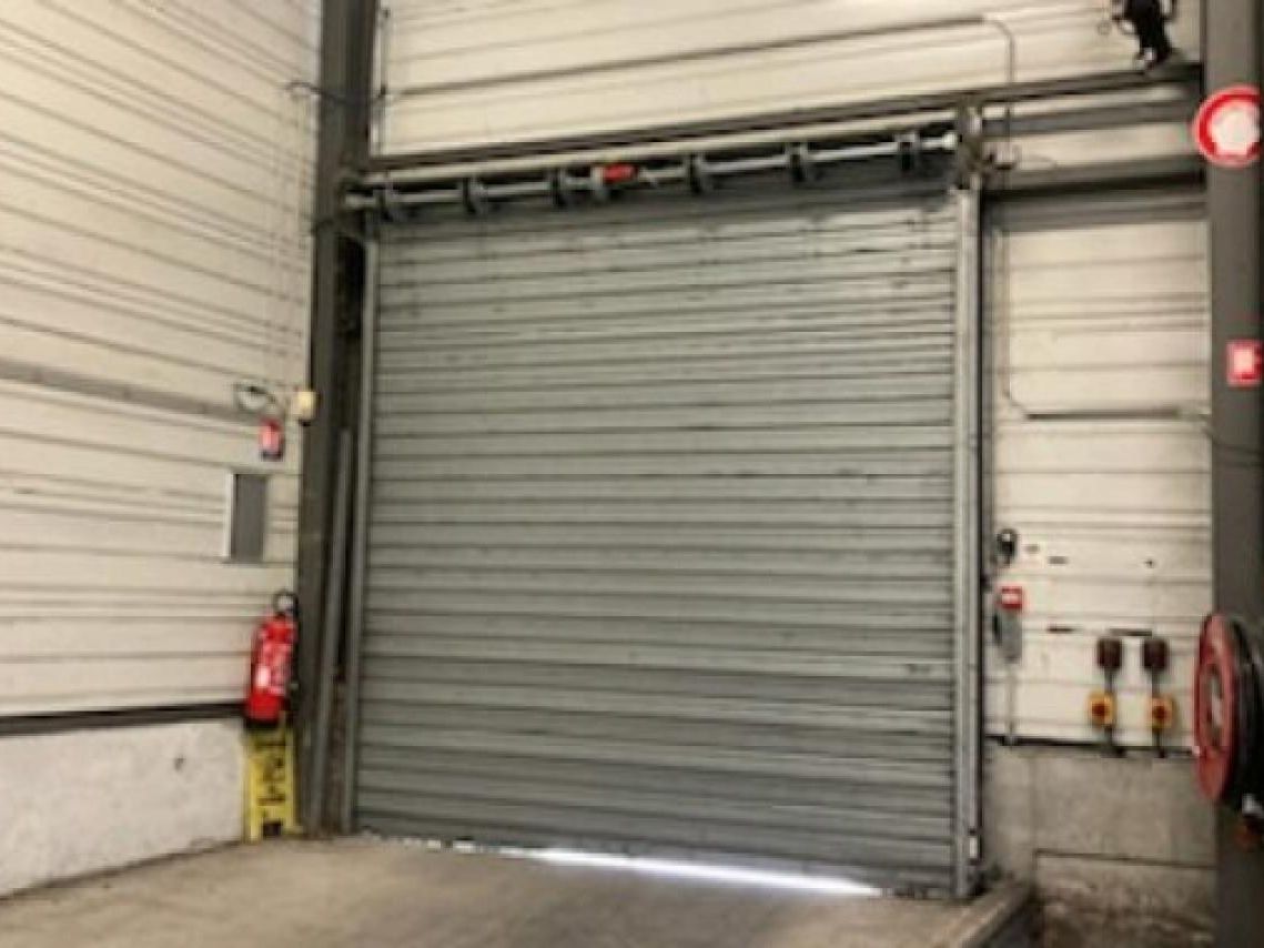 2000 m² pour ce activité en location à Eysines