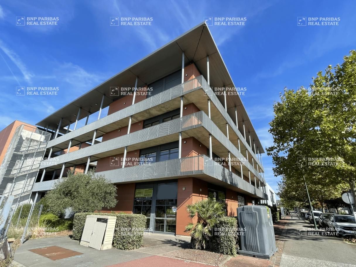 Location Bureaux 1573 m² divisibles 31100 Toulouse