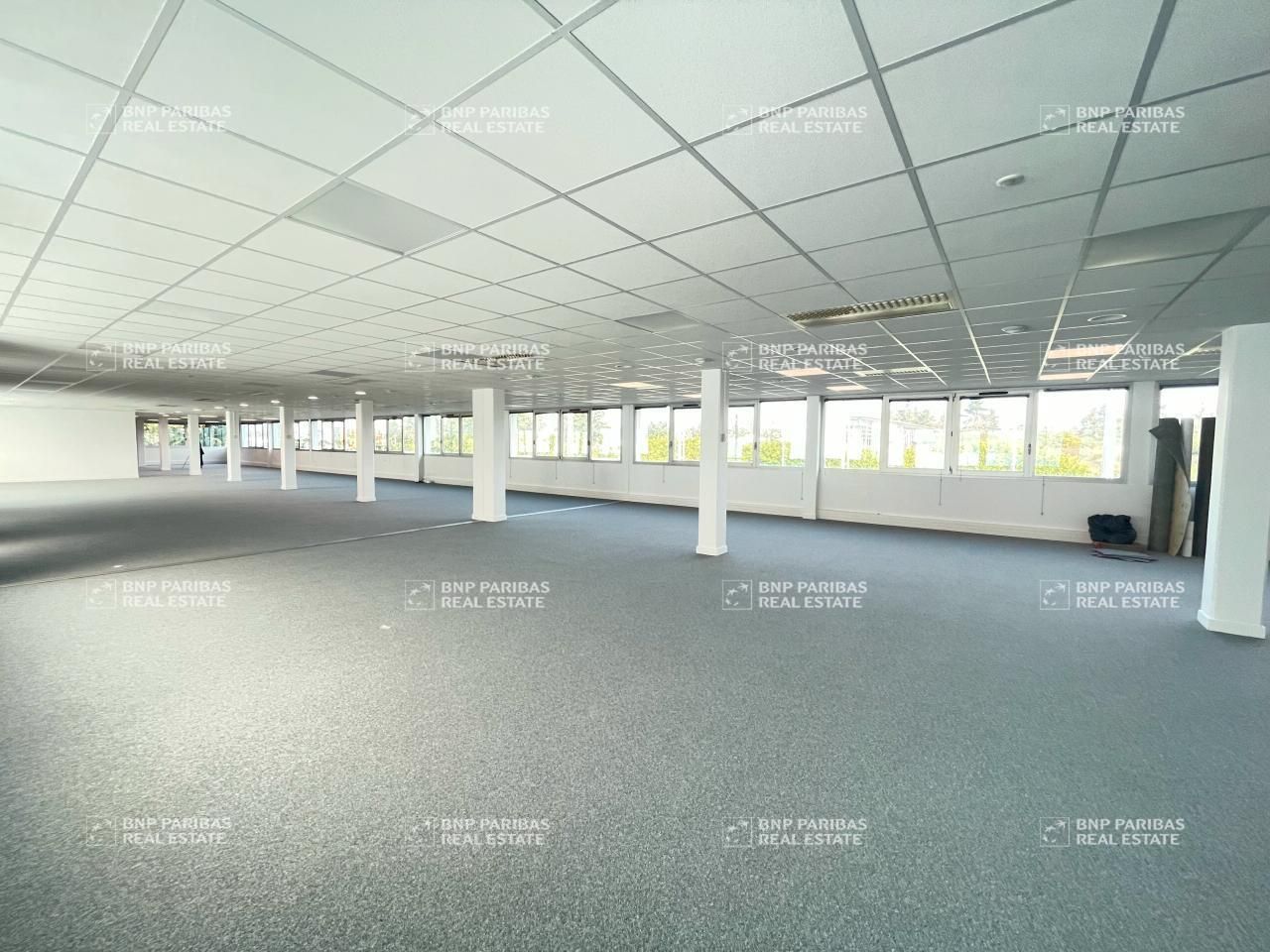 Location bureaux à Saint-herblain 44817