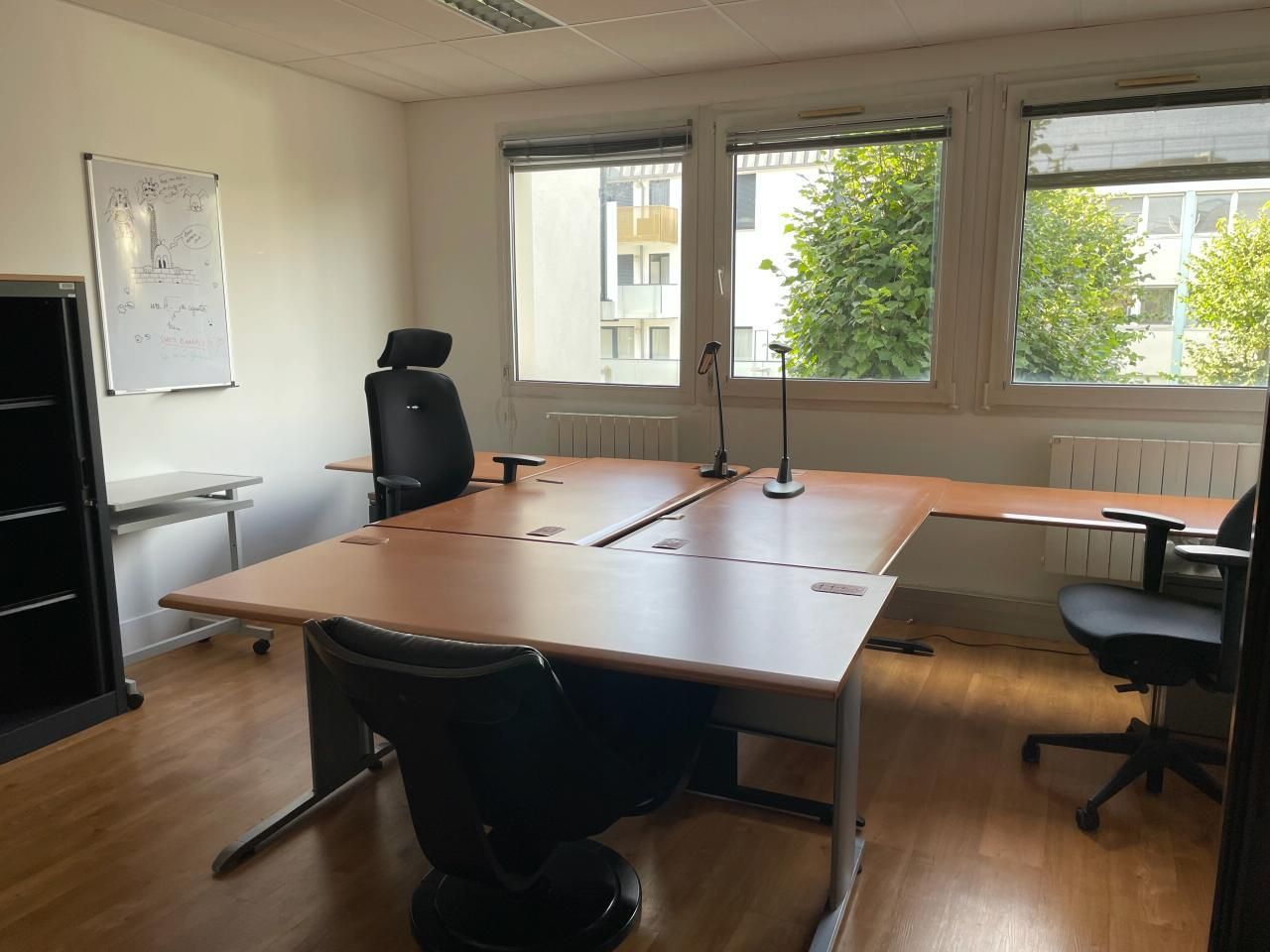 2379.99 m² pour ce bureaux en location à Rouen