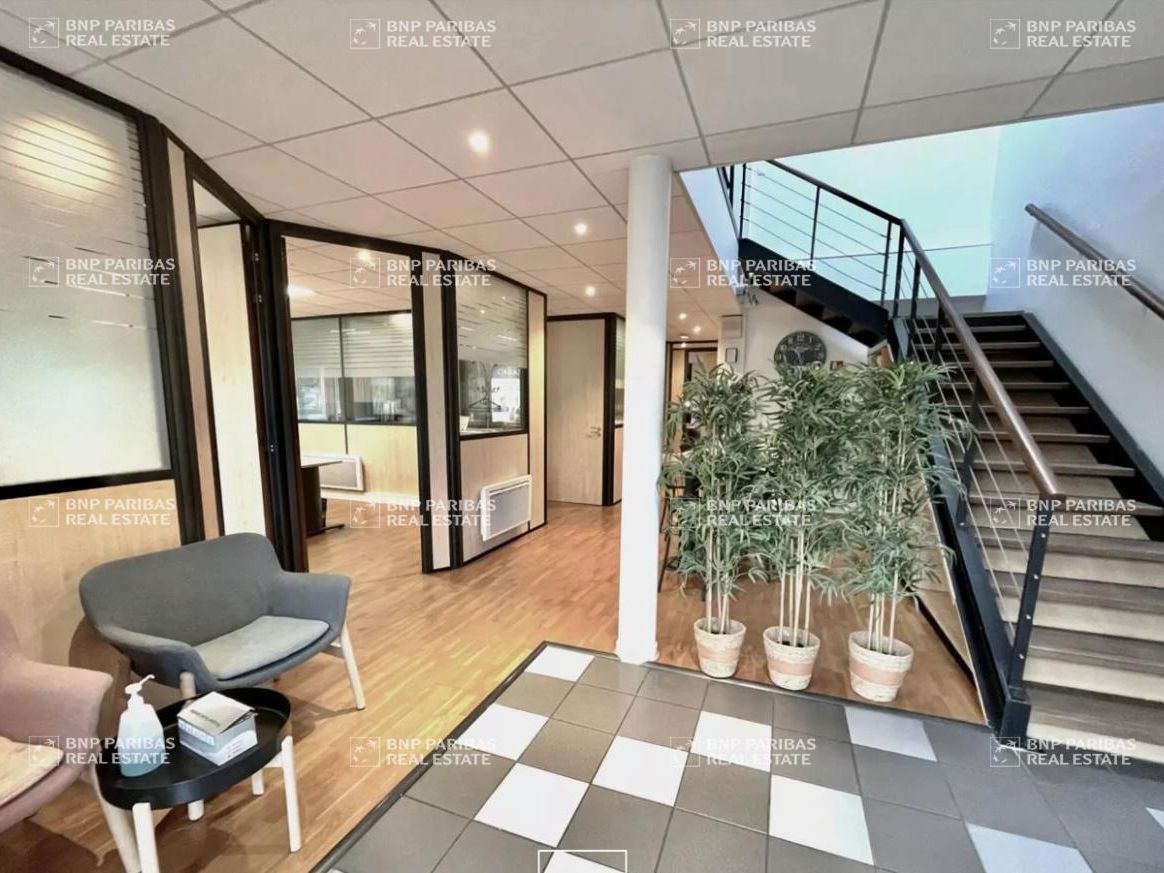 536 m² pour ce bureaux en vente à Lezennes