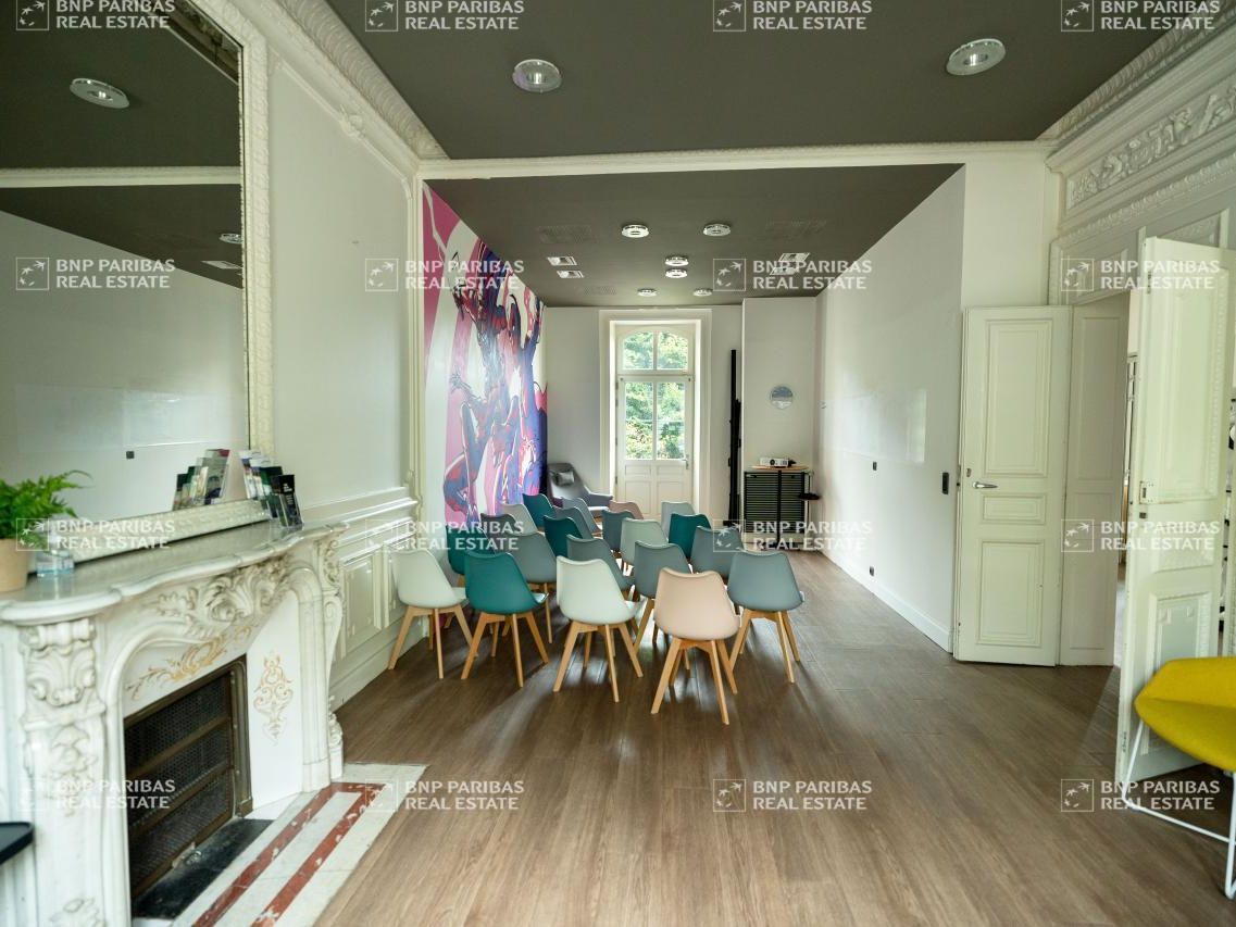 440.1 m² pour ce bureaux en location à Rennes