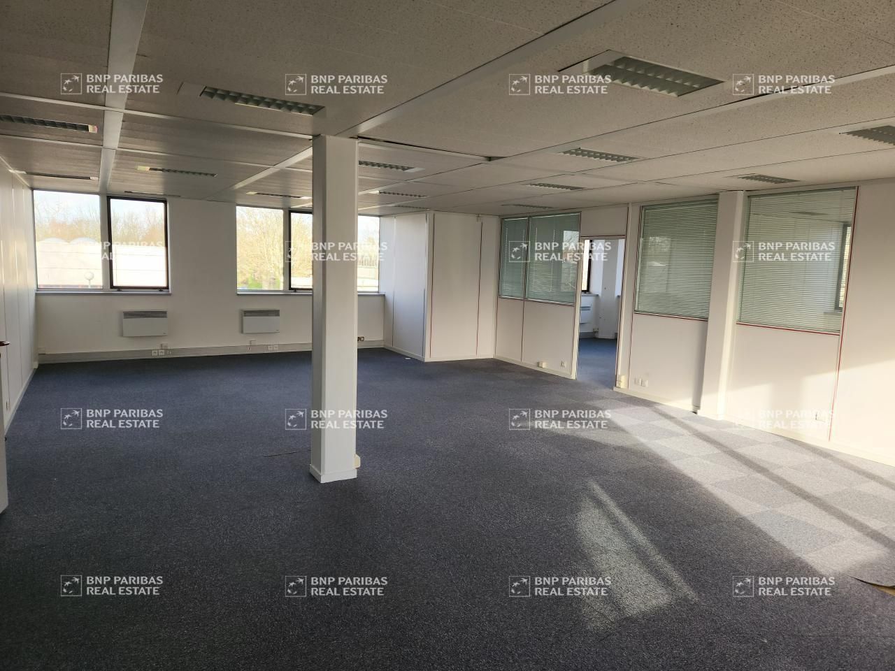 Location Bureaux 1139 m² divisibles 77400 Saint-thibault-des-vignes