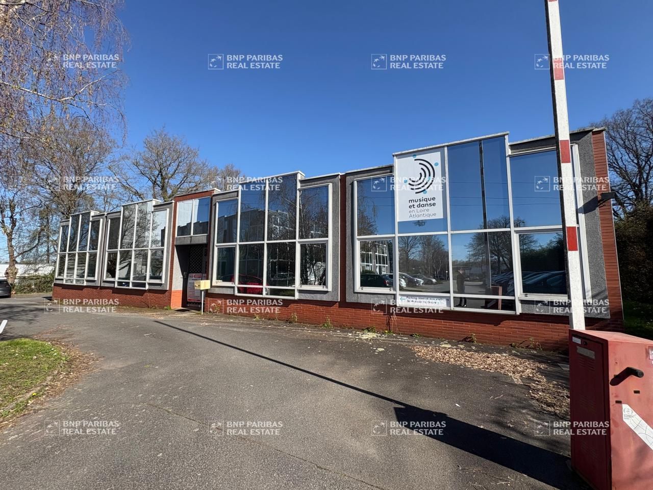 Location Bureaux 690 m² non divisibles 44700 Orvault