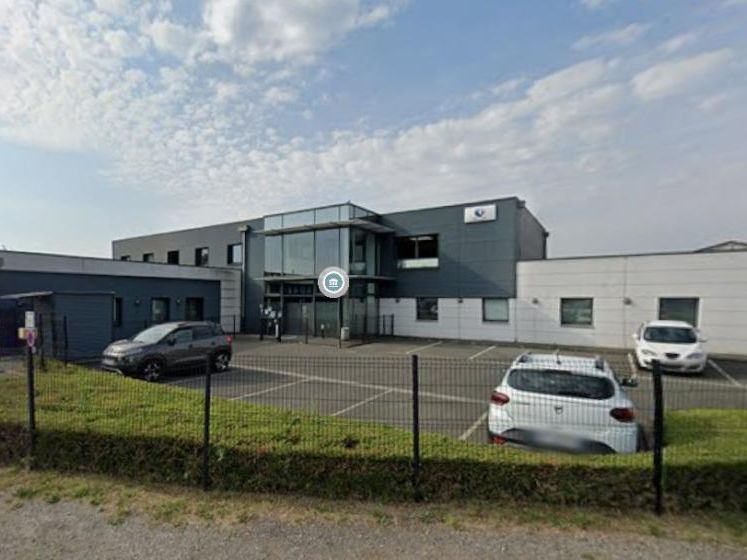 1048 m² pour ce bureaux en vente à Hazebrouck