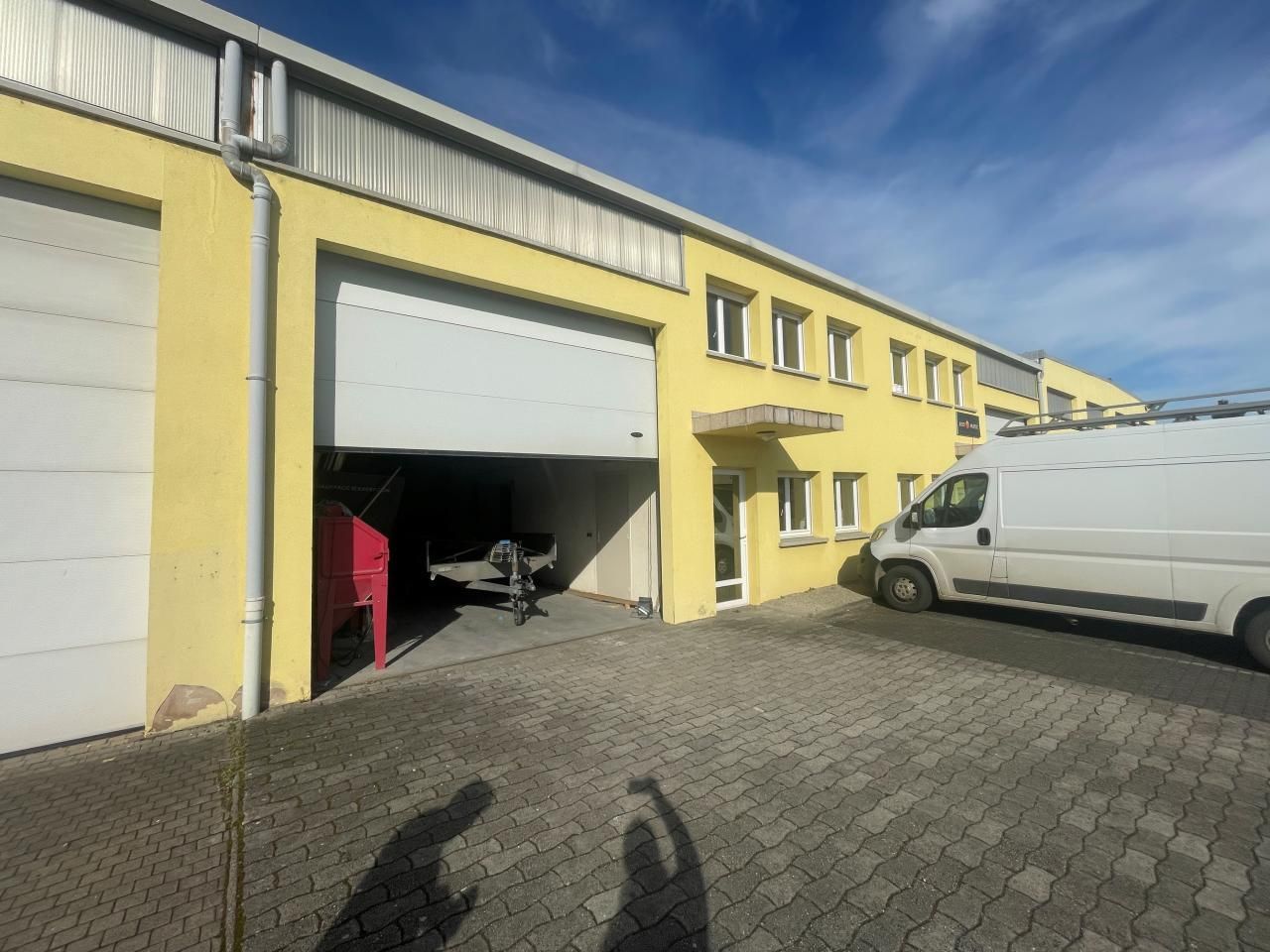 897 m² pour ce activité en location à Hoerdt