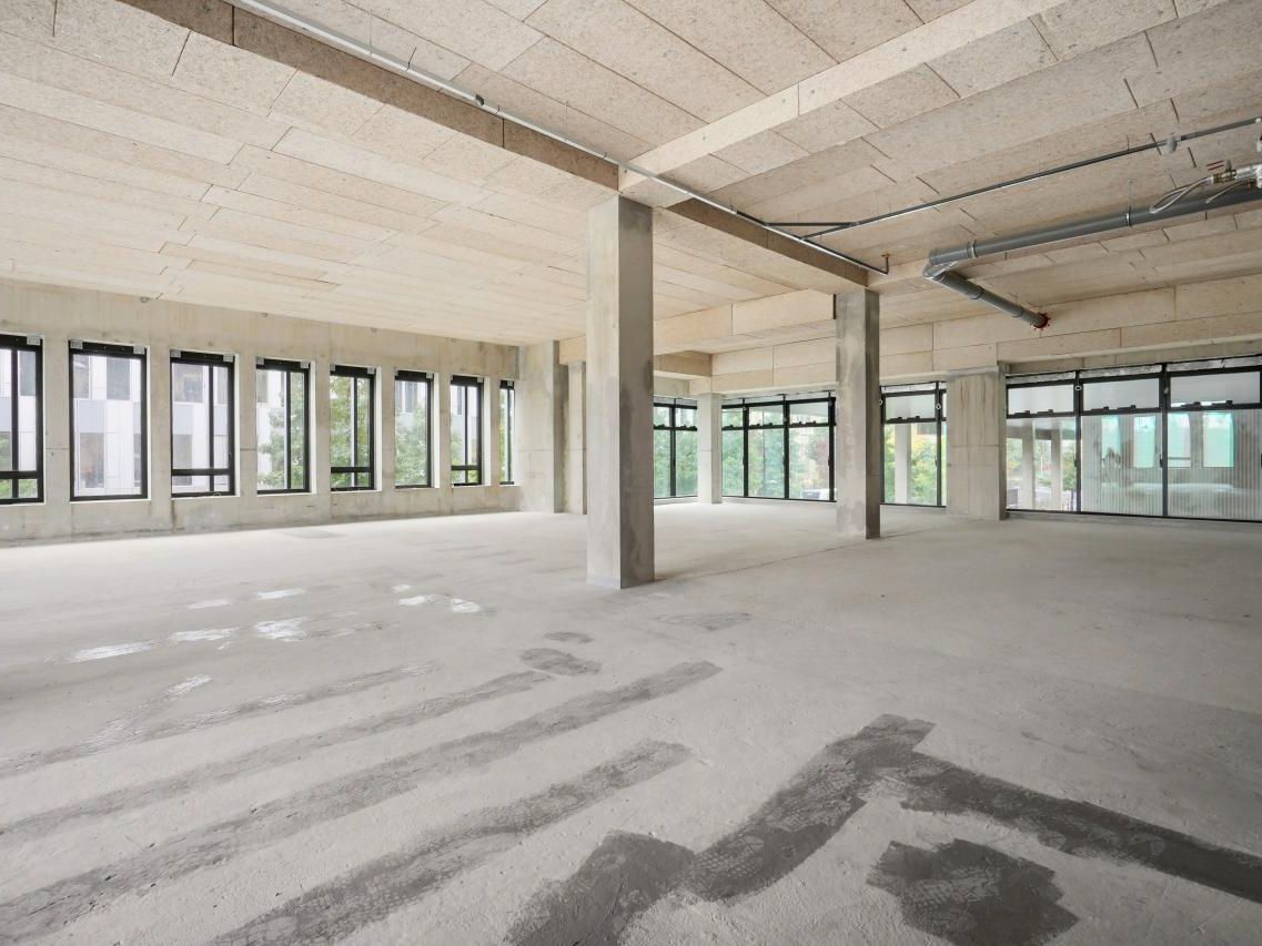 Location Bureaux 1643.8 m² non divisibles 93210 Saint-denis